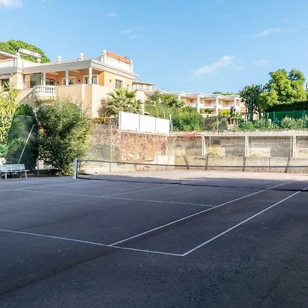Apartment La Dragonniere