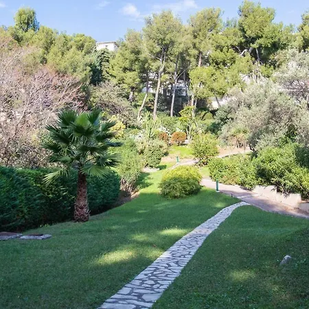 Apartment La Dragonniere