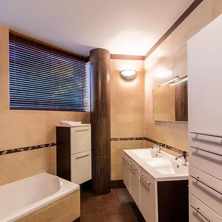 Apartment La Dragonniere
